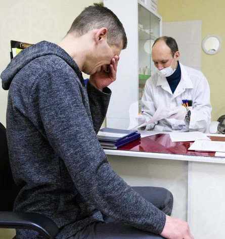Пациент жалуется врачу